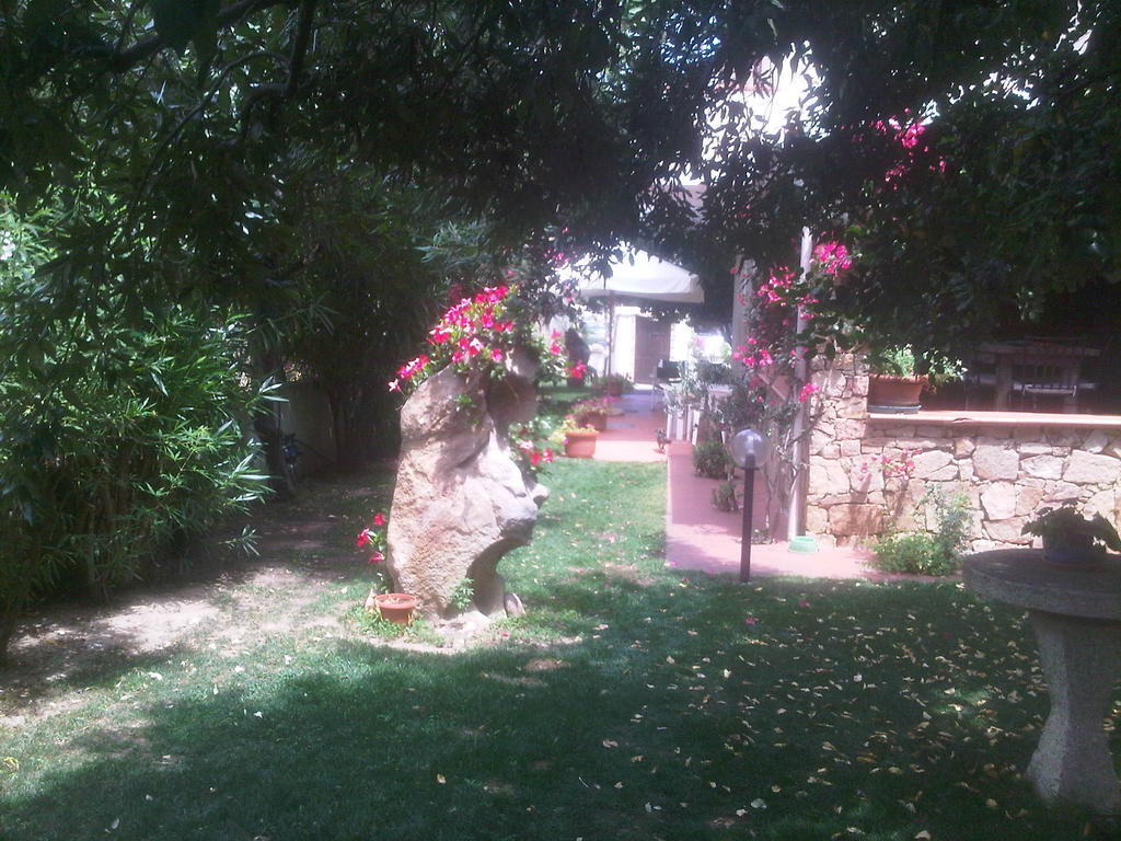 B&B I Mari Torpè Buitenkant foto
