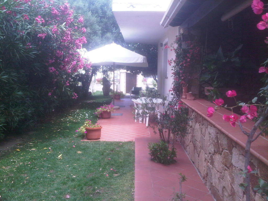 B&B I Mari Torpè Buitenkant foto