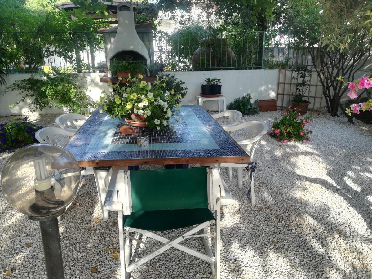 B&B I Mari Torpè Buitenkant foto