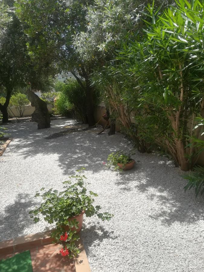 B&B I Mari Torpè Buitenkant foto
